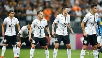 皇家战舰与,蓝月亮争抢,索博斯洛伊,好博体育官网,好博体育直播,体育赛事直播,足球直播